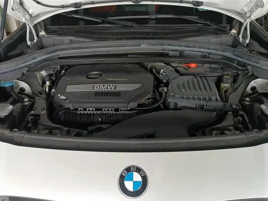 BMW X2 2022 — фото 10