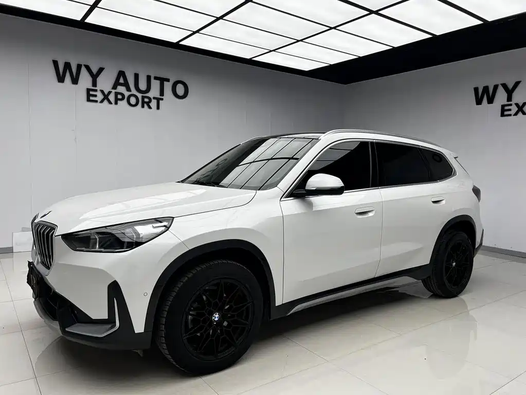 BMW X1 2024 — фото 1