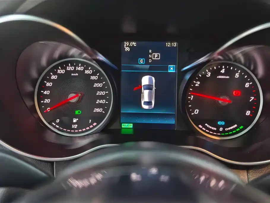 Mercedes-Benz C-Class 2019 — фото 14