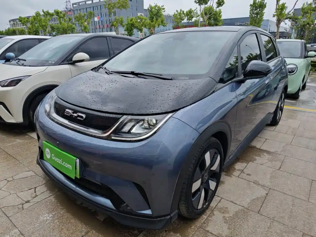 BYD Dolphin 2023 — фото 1