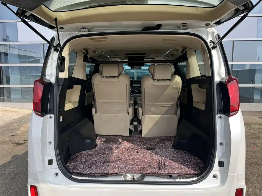 Toyota Alphard 2016 — фото 21