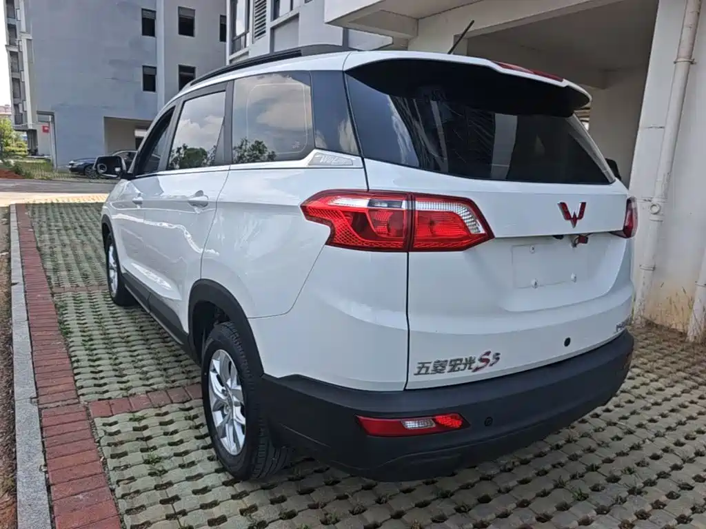Wuling Hongguang S3 2020 — фото 5