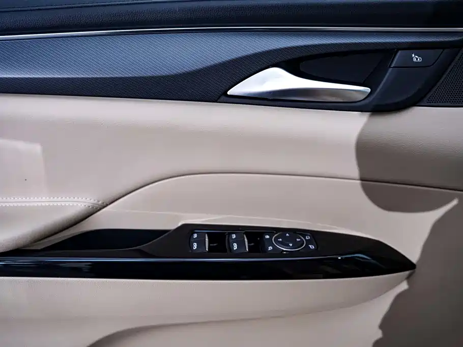 Buick GL8 New Energy 2025 — фото 27