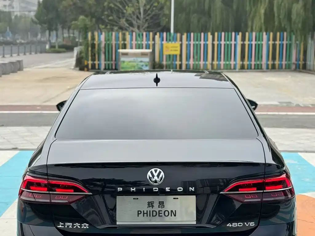Volkswagen Phideon 2019 — фото 5