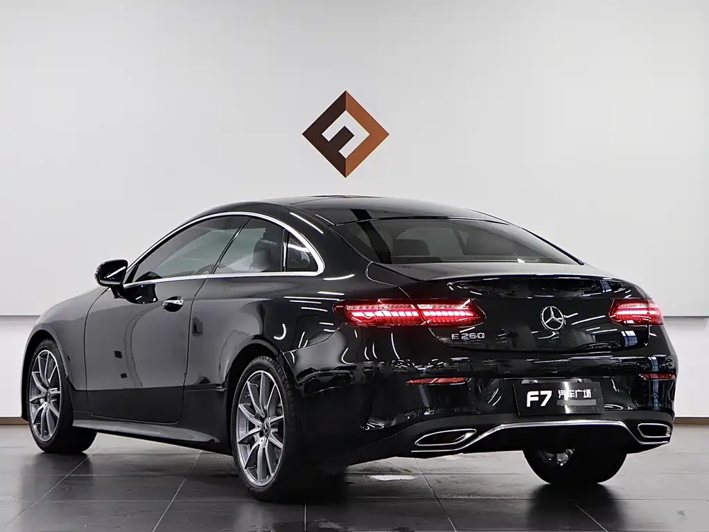 Mercedes-Benz E-Class 2023
