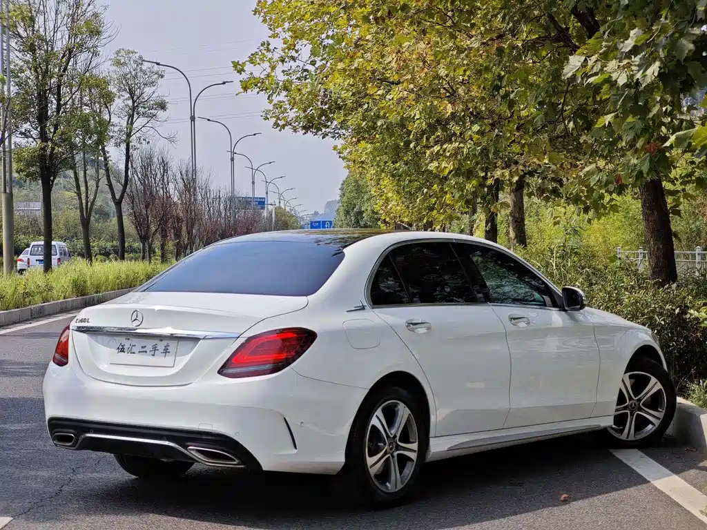 Mercedes-Benz C-Class 2019 — фото 15