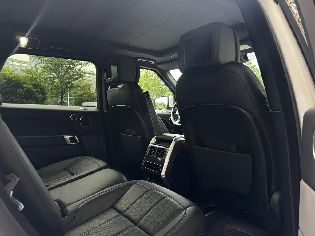 Land Rover Sport PHEV 2019 — фото 16