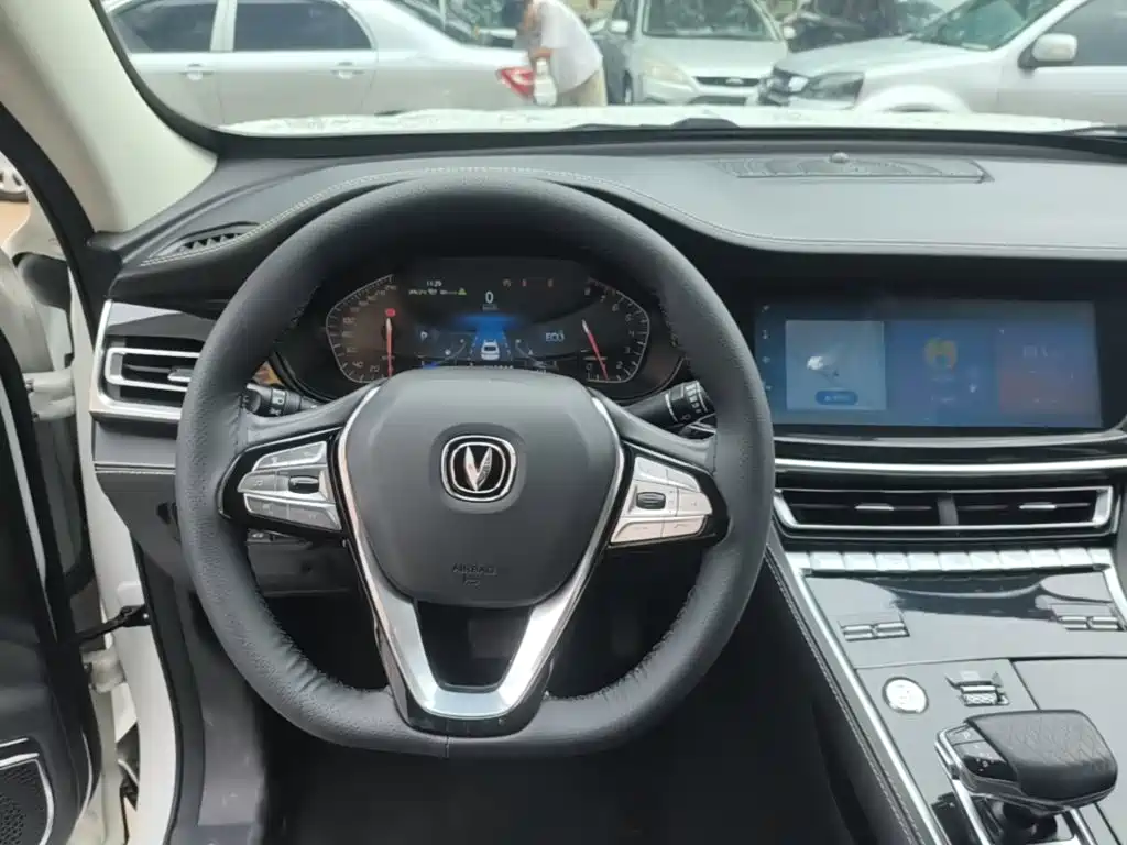 Changan CS85 COUPE 2019 — фото 11