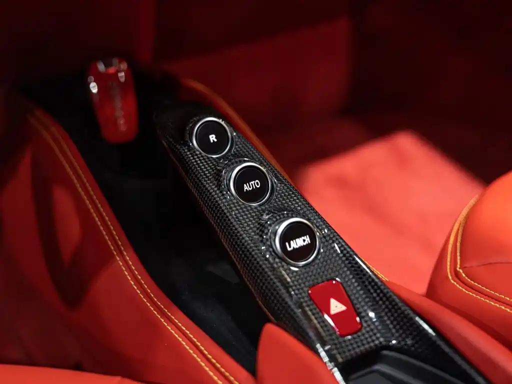Ferrari F8 2022 — фото 12