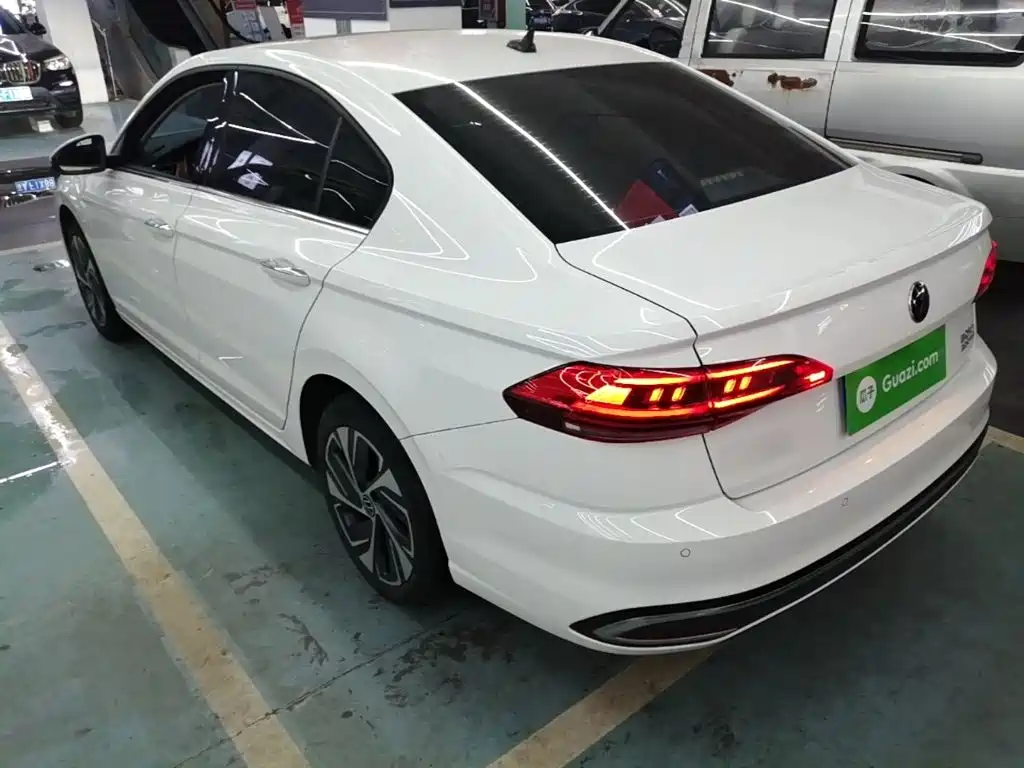 Volkswagen Bora 2023
