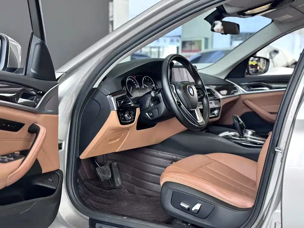 BMW 5 Series 2018 — фото 4