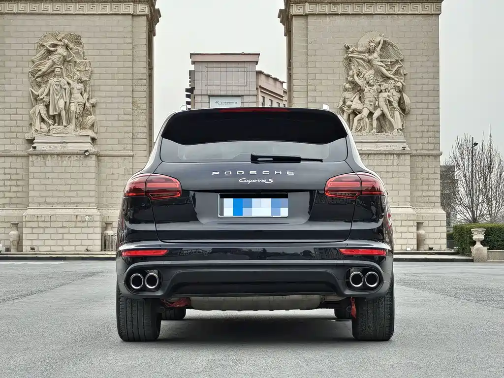 Porsche Cayenne 2018 — фото 8