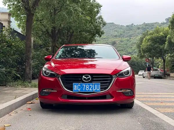 Mazda 3 Axela 2019