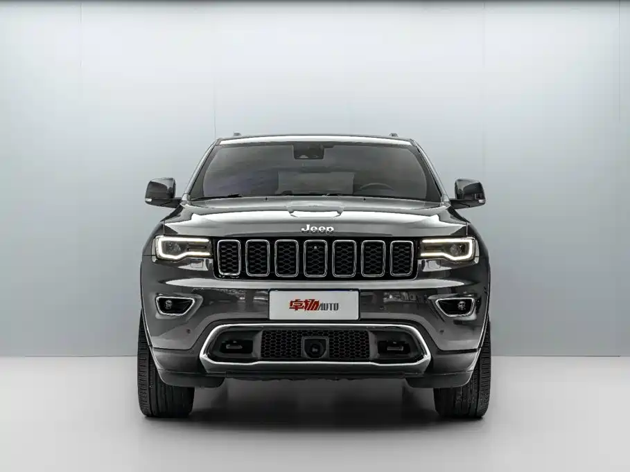 Jeep Grand Cherokee 2023 — фото 2