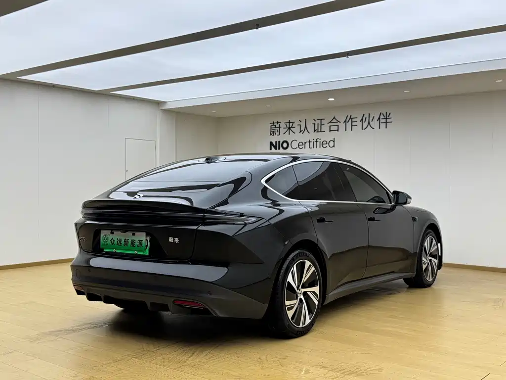 NIO ET5 2024
