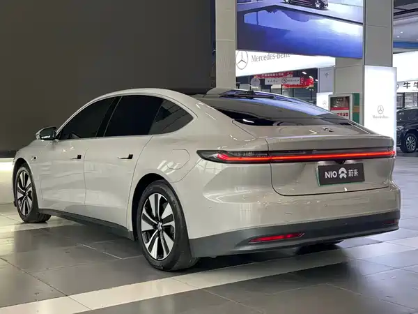 NIO ET7 2022