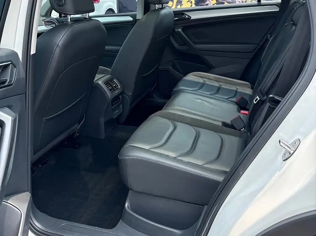 Volkswagen Tiguan L 2019 — фото 10