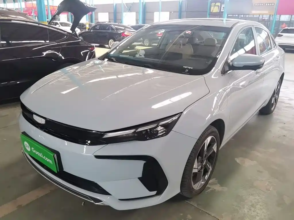 Geely Emgrand L Hip 2025 — фото 2