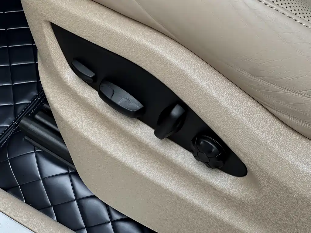 Porsche Cayenne New Energy 2023 — фото 13