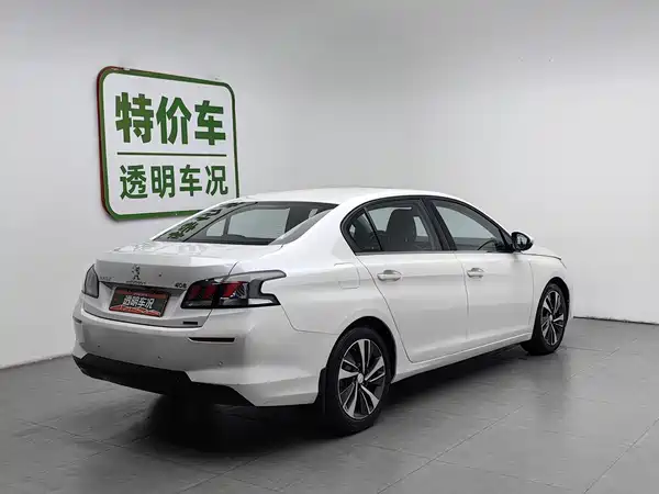 Peugeot 408 2022