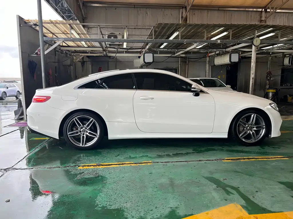 Mercedes-Benz E-Class 2017 — фото 4