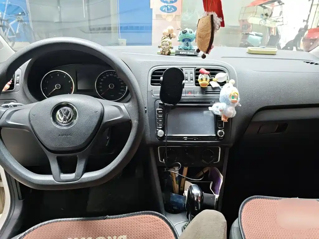 Volkswagen Polo 2015