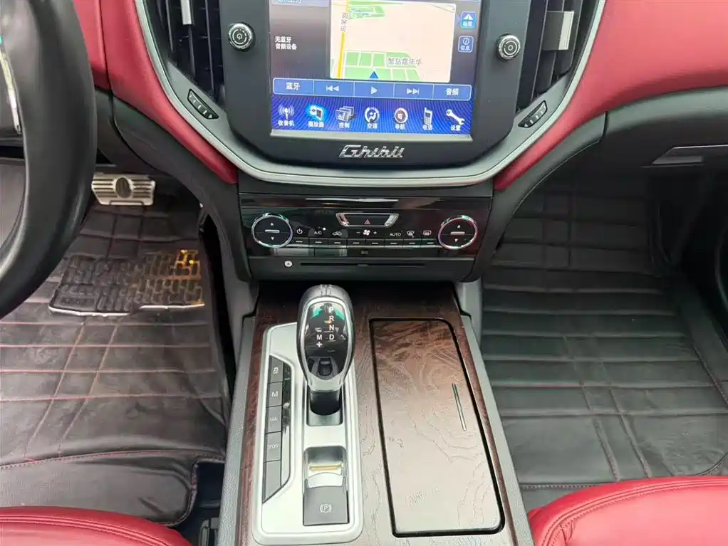 Maserati Ghibli 2015 — фото 15