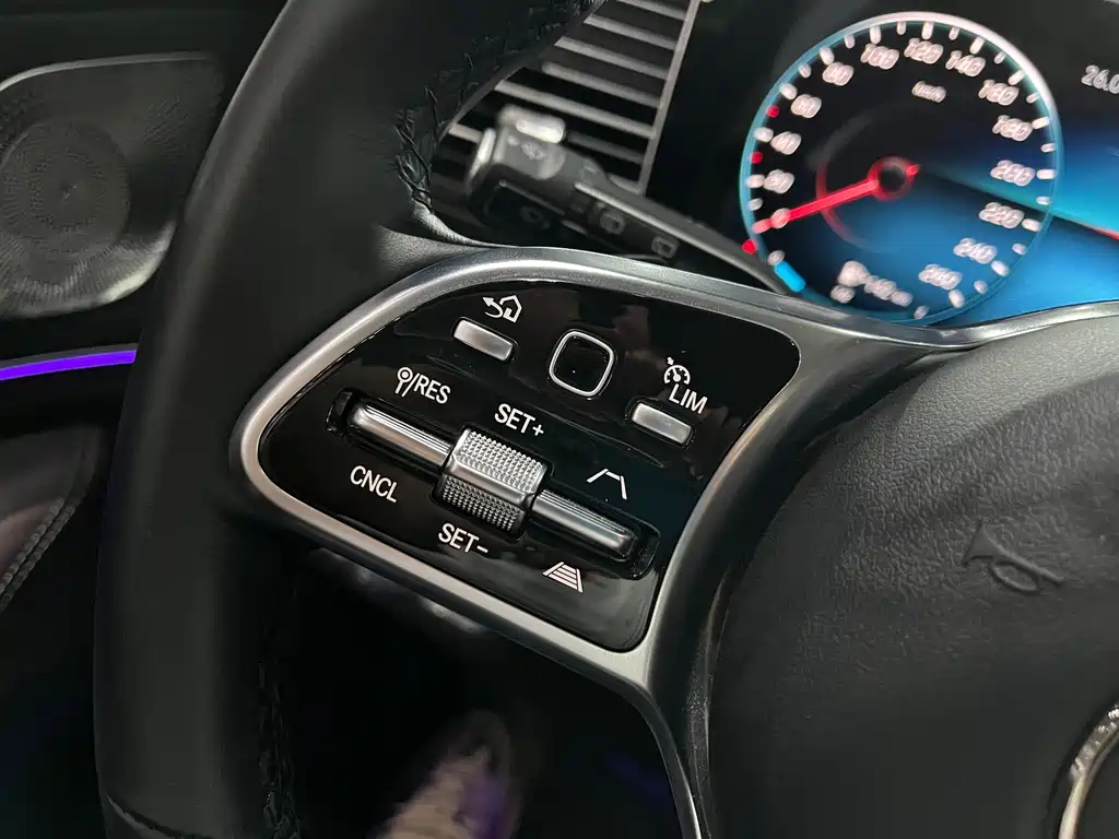 Mercedes-Benz GLE 2023 — фото 18