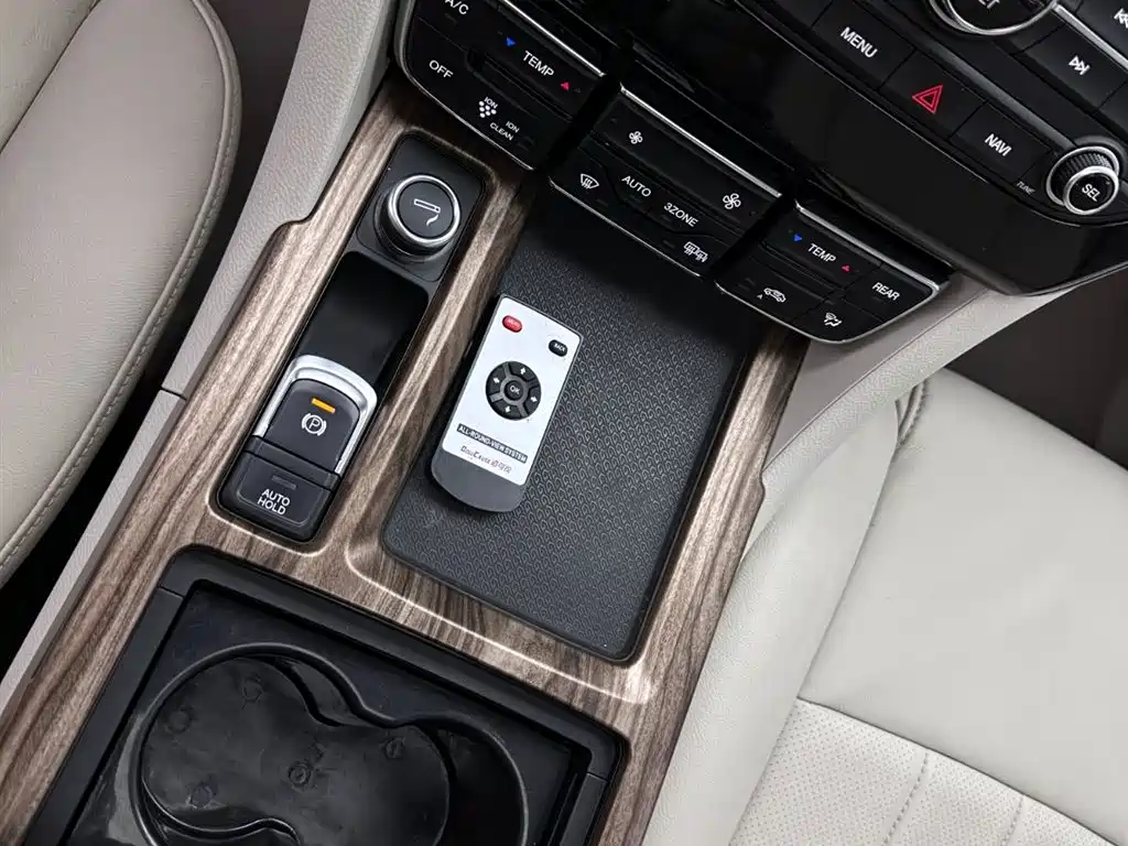 GAC Trumpchi M8 2019 — фото 14