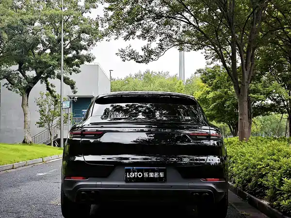 Porsche Cayenne 2023