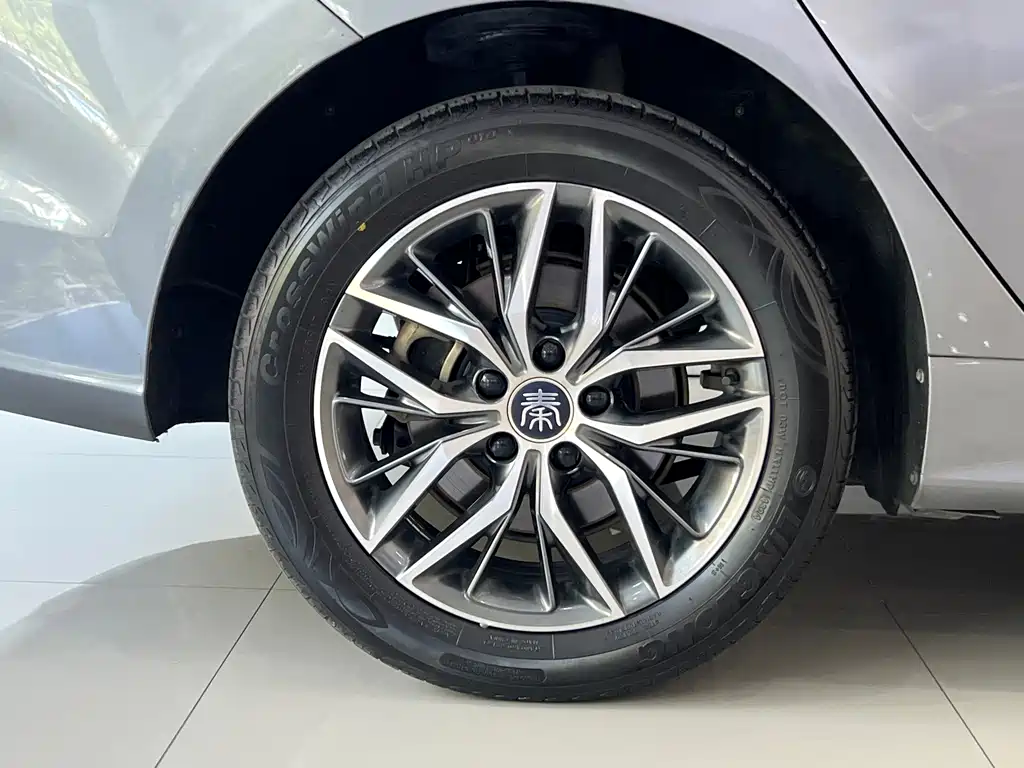 BYD Qin PLUS 2022 — фото 9