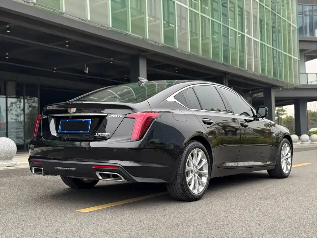 Cadillac CT5 2023 — фото 10
