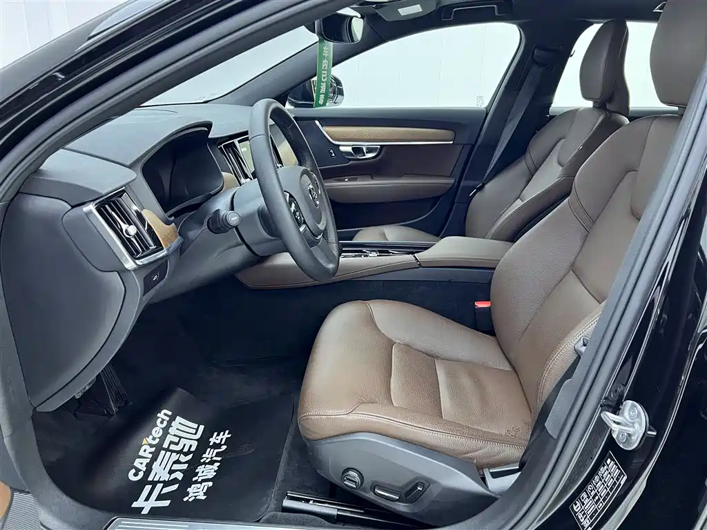 Volvo S90 2025 — фото 17