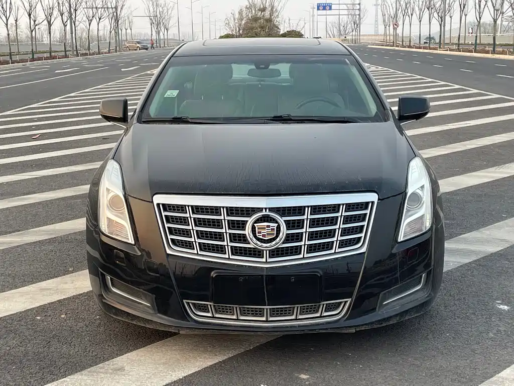 Cadillac XTS 2015 — фото 2