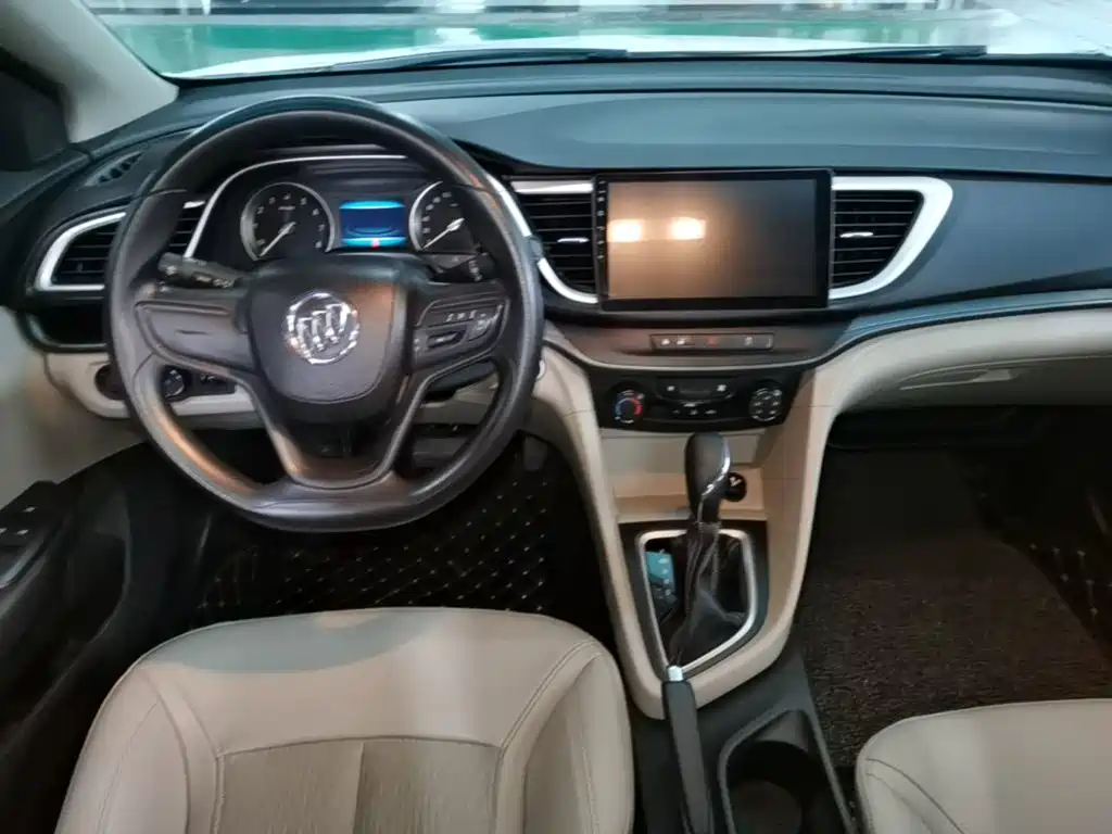 Buick Excelle 2017 — фото 10
