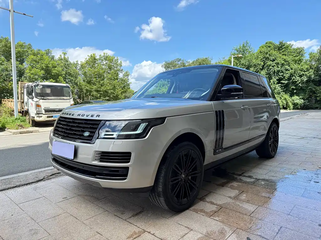 Land Rover Range Rover 2017 — фото 1