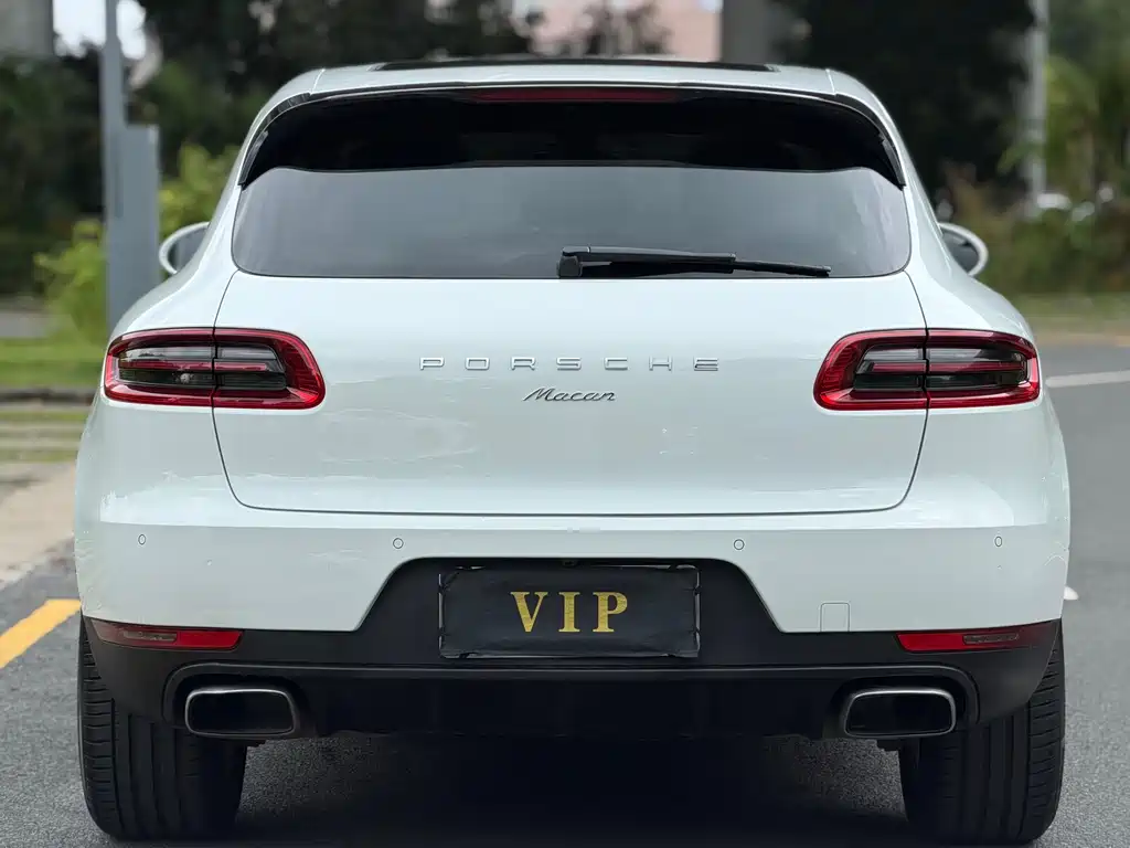 Porsche Macan 2017 — фото 15