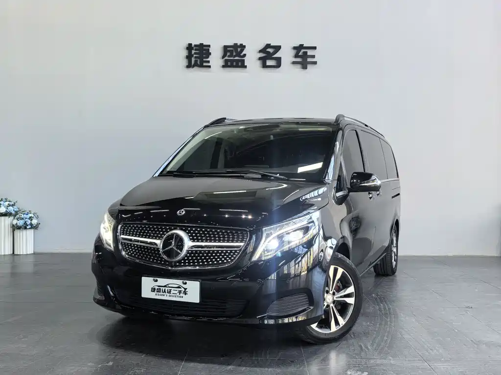 Mercedes-Benz V-Class 2020 — фото 1