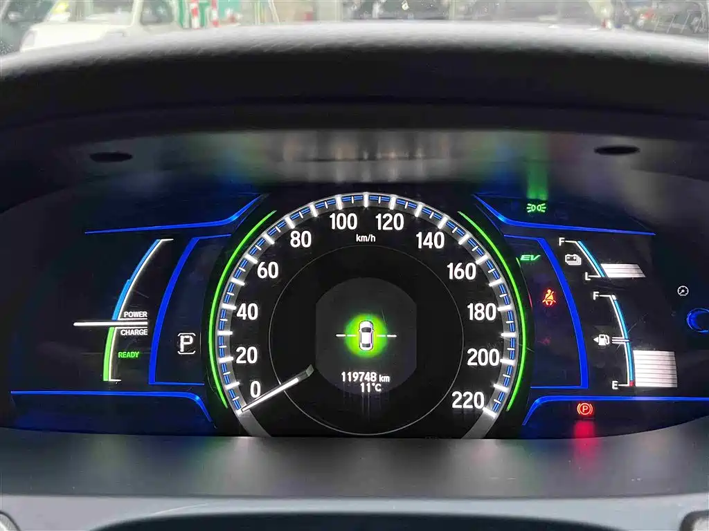 Honda Accord 2018 — фото 11