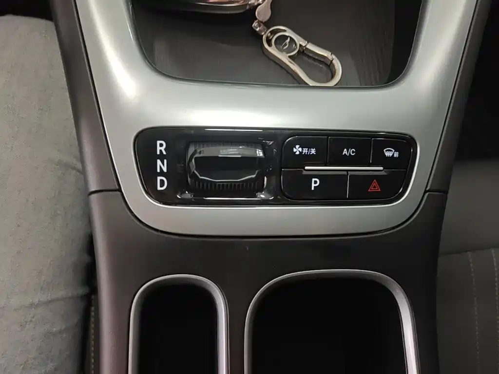 Geely Galaxy Starwish 2026 — фото 14
