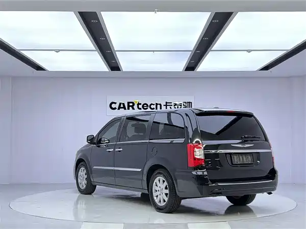 Chrysler Grand Voyager 2014