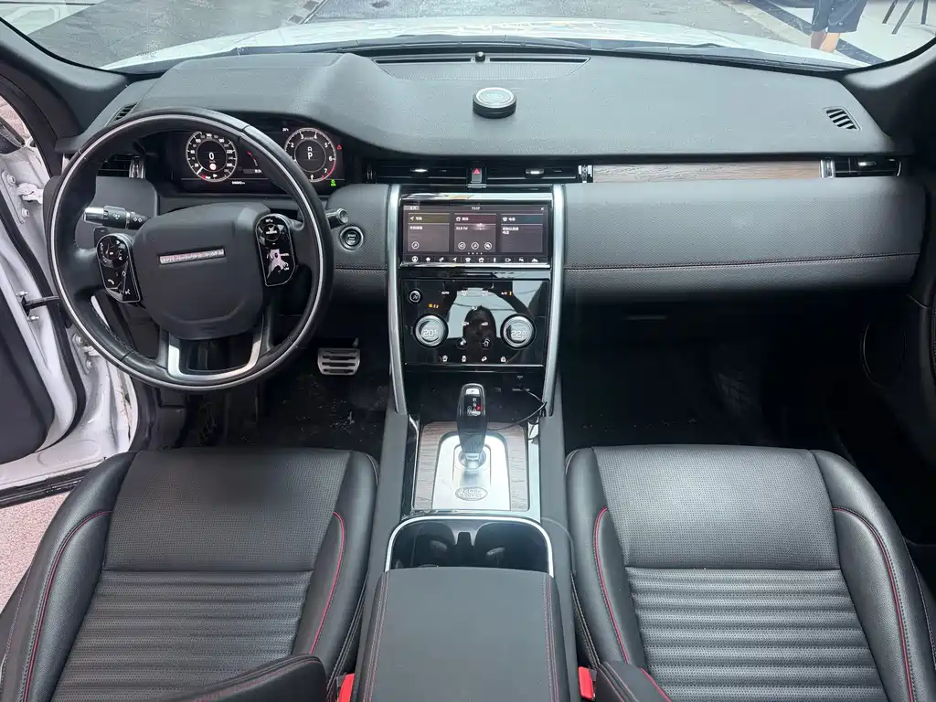 Land Rover Discovery Sport 2021 — фото 12