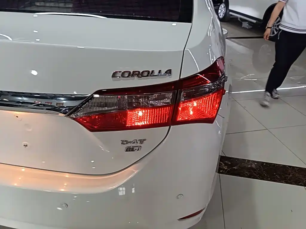Toyota Corolla 2019 — фото 8