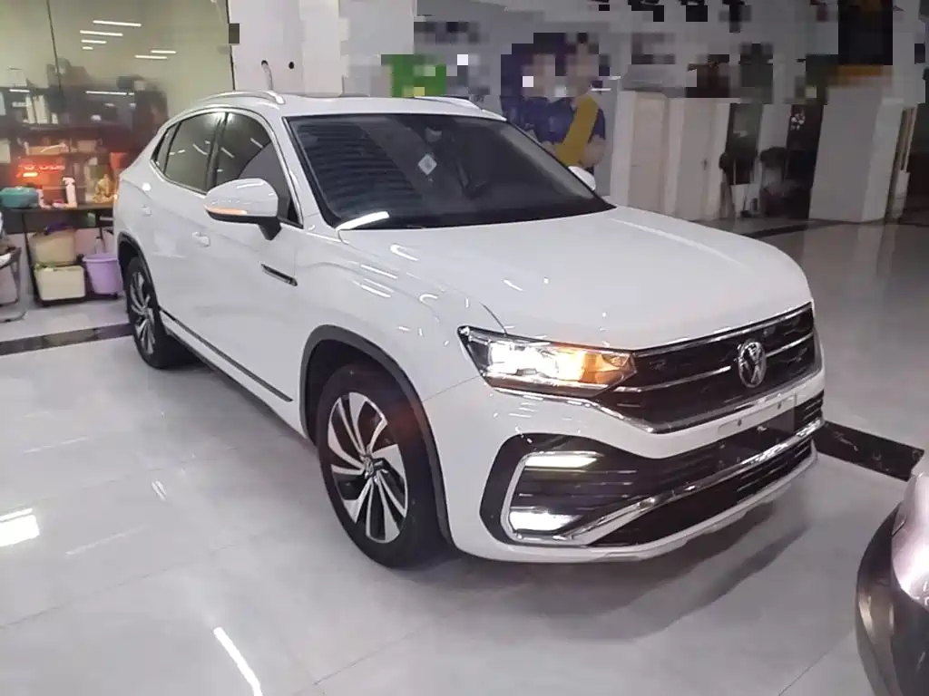 Volkswagen X 2022