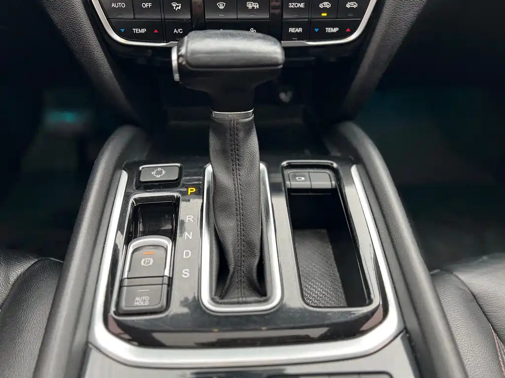 GAC Motor Trumpchi GS8 2018 — фото 24