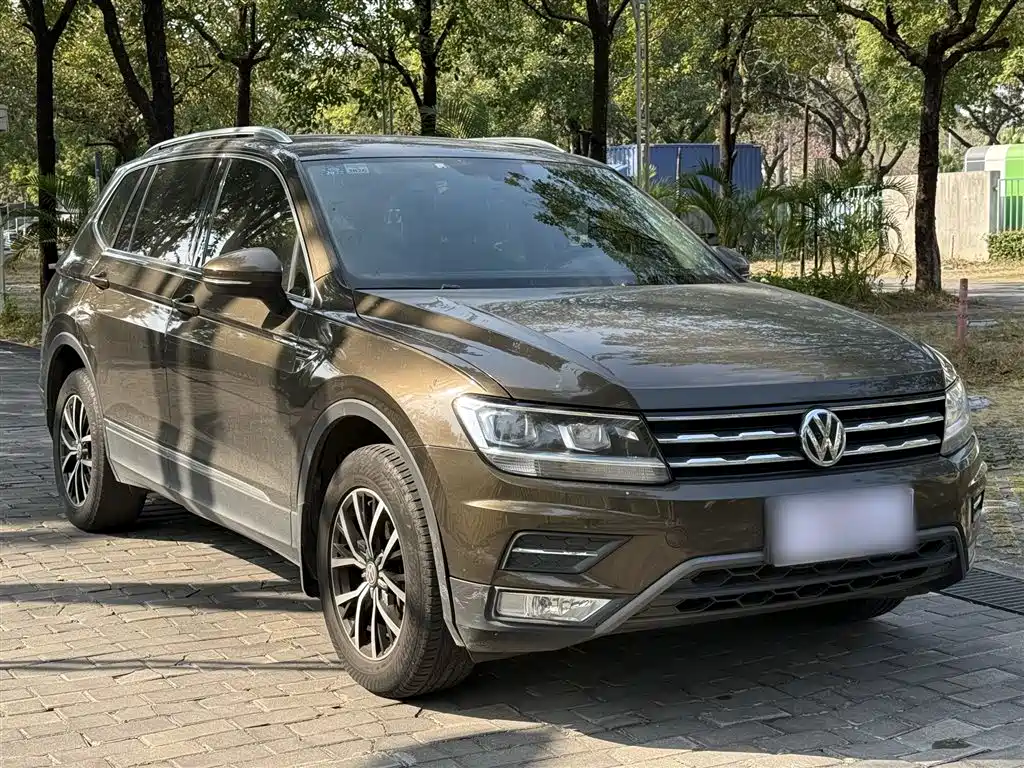 Volkswagen Tiguan L 2018 — фото 22