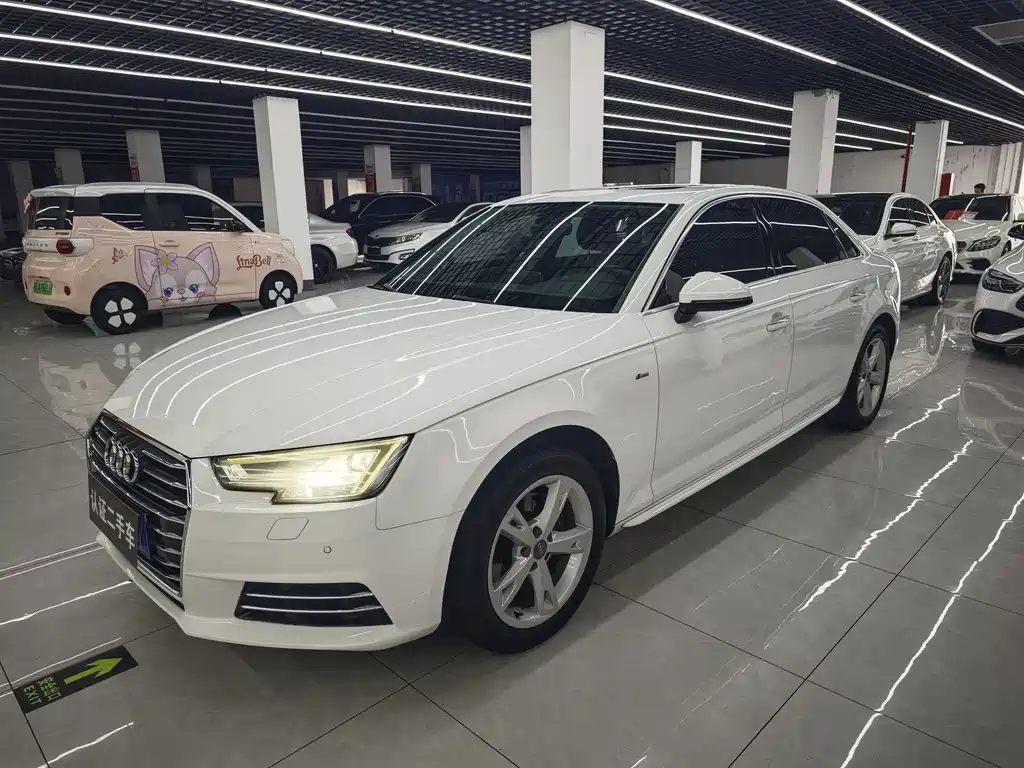 Audi A4L 2018 — фото 2