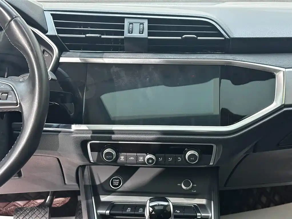 Audi Q3 2023 — фото 20
