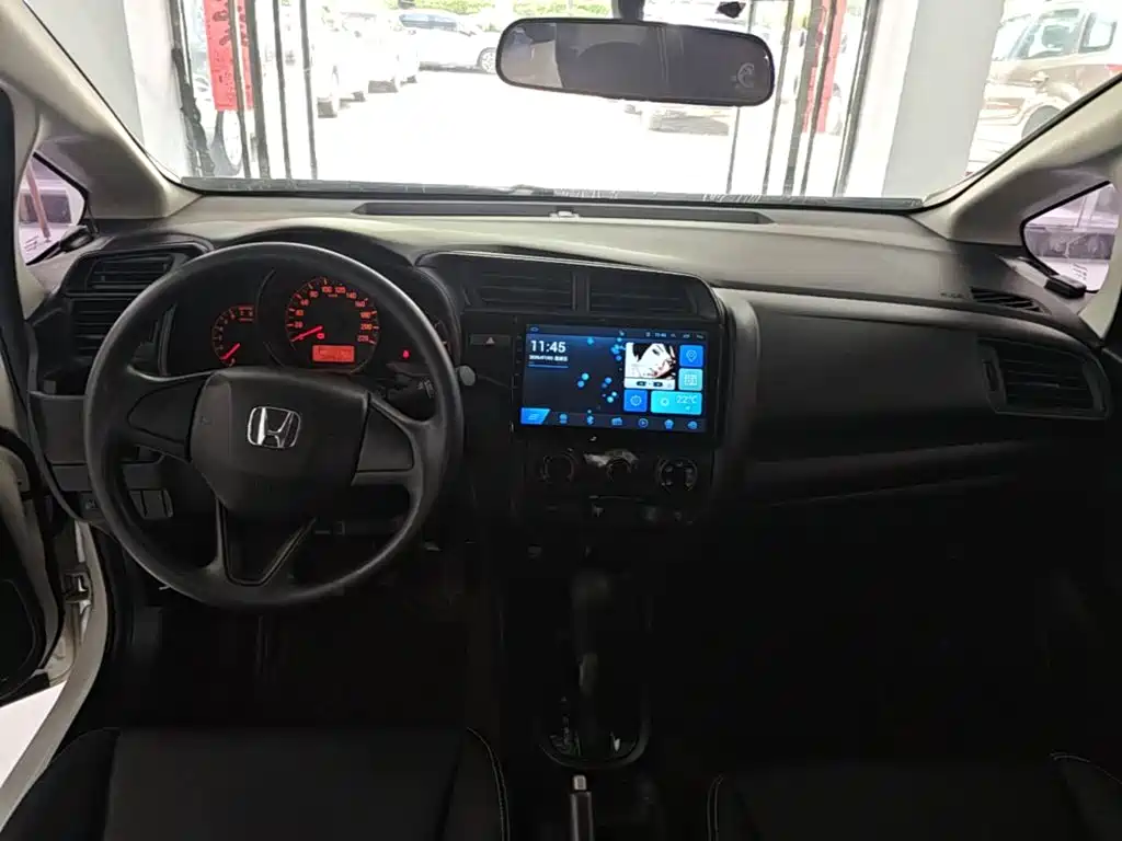 Honda Fit 2019 — фото 10