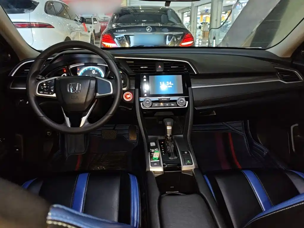 Honda Civic 2021 — фото 10